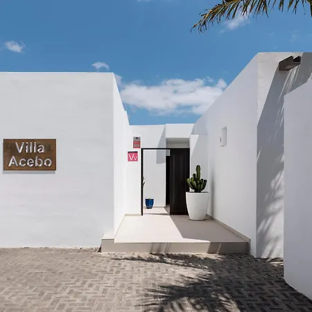 Luxurious Acebo 4 Bed, 4 Bath, Private Pool וילה פלאיה בלנקה