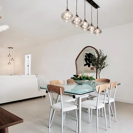 Luxurious Acebo 4 Bed, 4 Bath, Private Pool פלאיה בלנקה