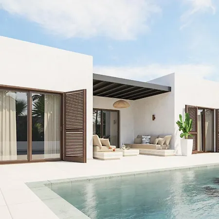 Luxurious Acebo 4 Bed, 4 Bath, Private Pool Villa