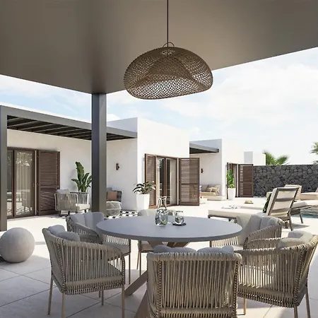 Luxurious Acebo 4 Bed, 4 Bath, Private Pool Villa *