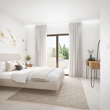 Luxurious Acebo 4 Bed, 4 Bath, Private Pool