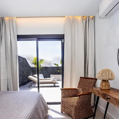 Luxurious Acebo 4 Bed, 4 Bath, Private Pool Willa